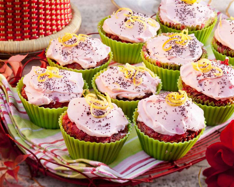 Cupcakes veganos de crema rosa
