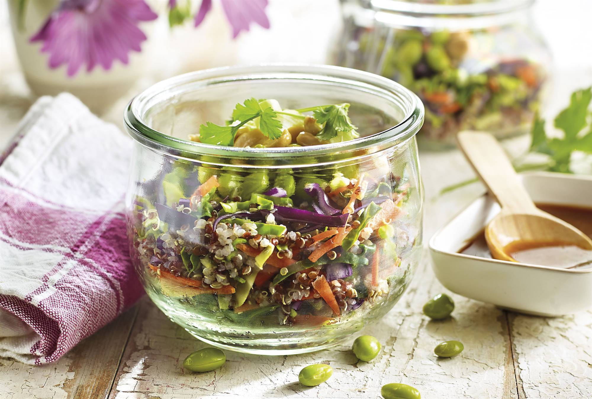 receta-ensalada-quinoa-edamame-cacahuetes