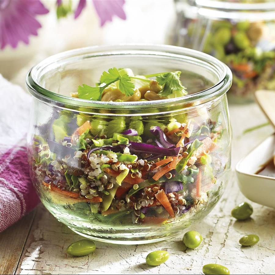 5 ensaladas ricas en proteínas, completas y vegetales
