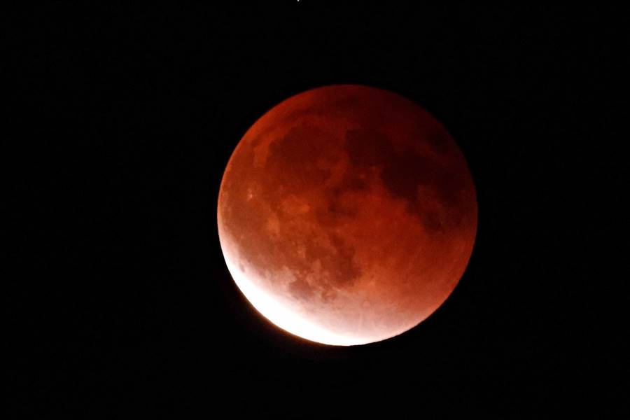 Eclipse lunar total con Luna de sangre