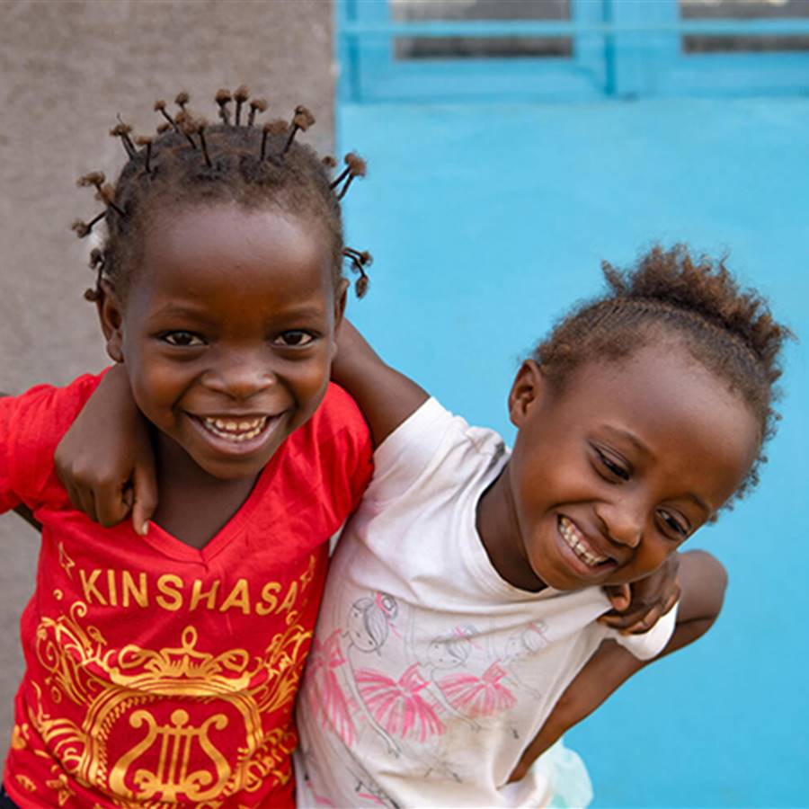 Esta Navidad regala emoción con Regalo Azul de UNICEF