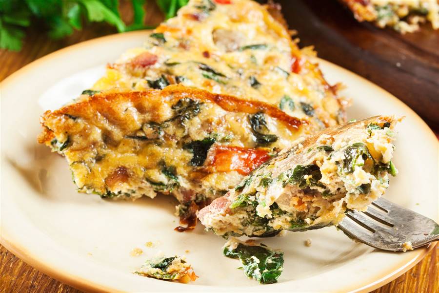 Oatmeal omelet with vegetables