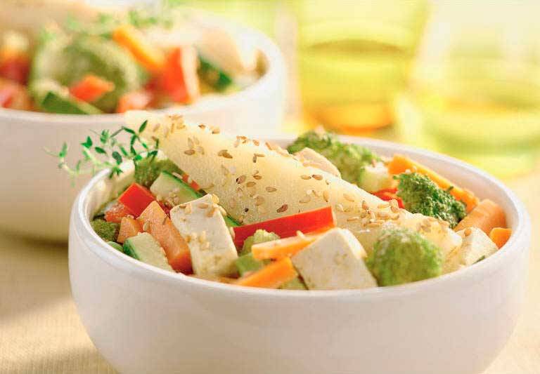 Curry de tofu y verduras con pera