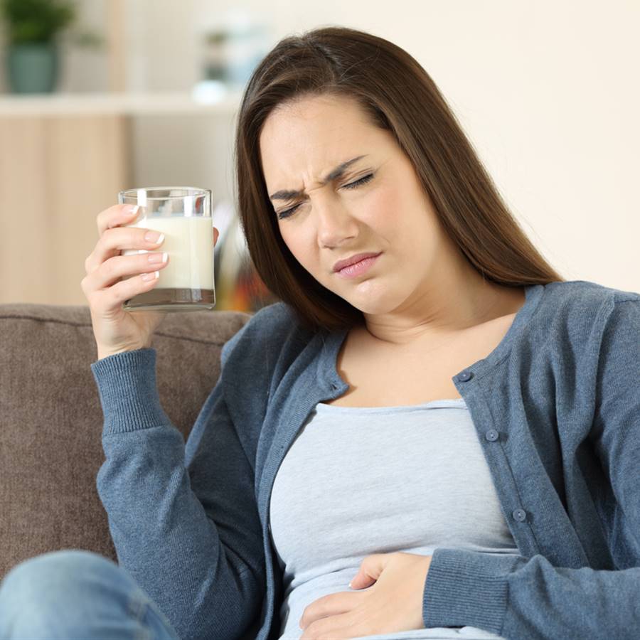 ¿Es malo tomar leche? Los motivos por los que a muchas personas les sienta mal