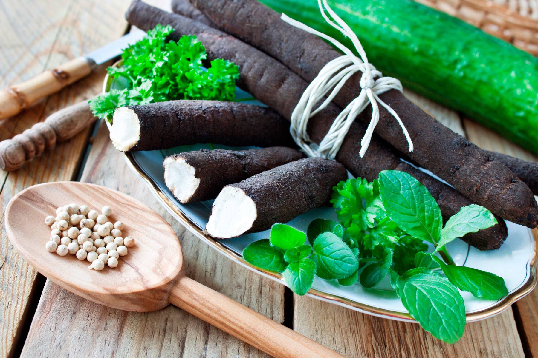 frutas-verduras-temporada-marzo-salsifíi-negro