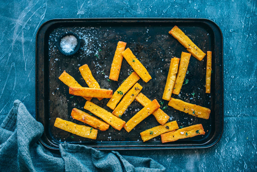 Bastones de polenta al horno