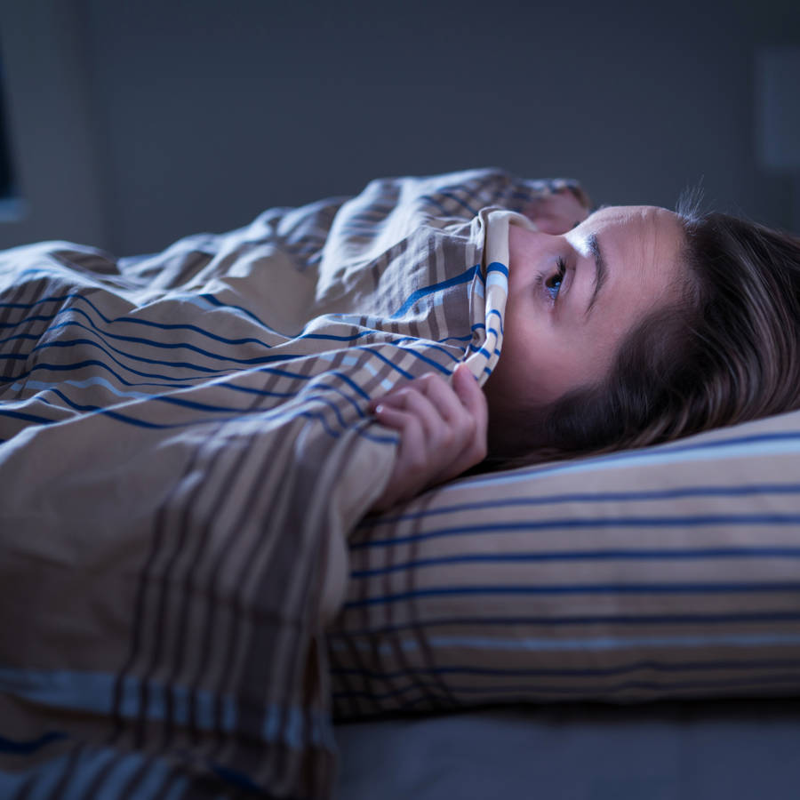Qué es la parálisis del sueño: tipos, síntomas y causas