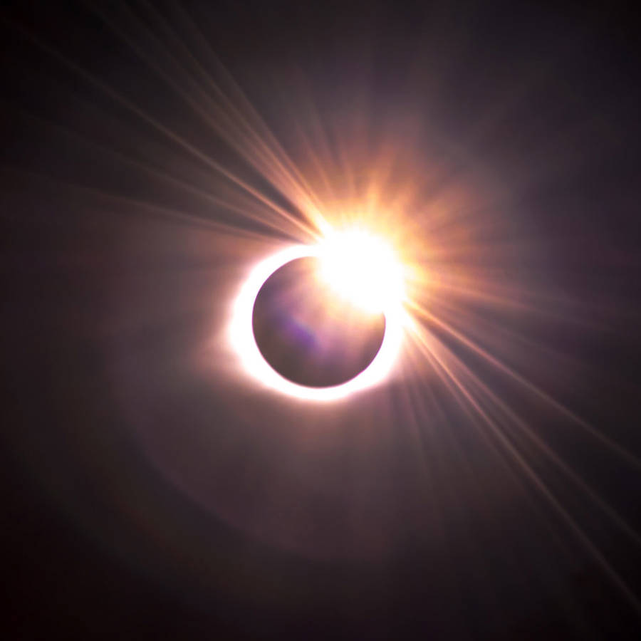 Eclipse solar de abril 2023: cómo fue y cómo te influye
