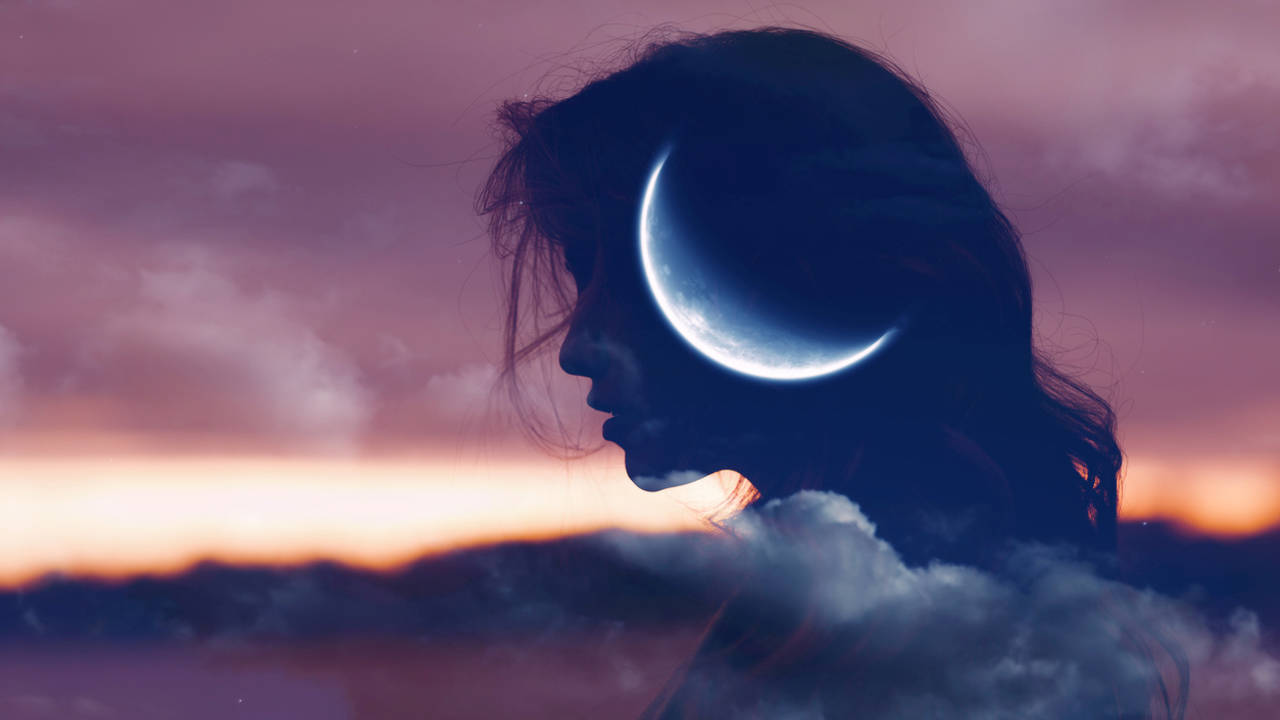 Mujer y luna