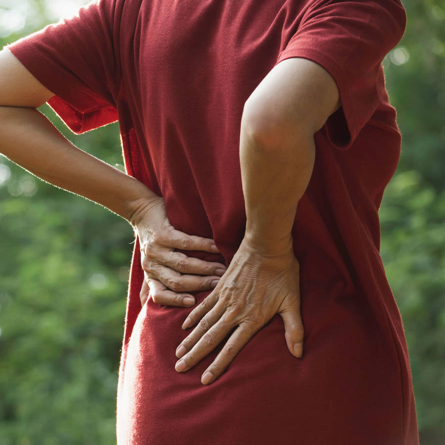 ¿Es bueno andar con una hernia discal? 