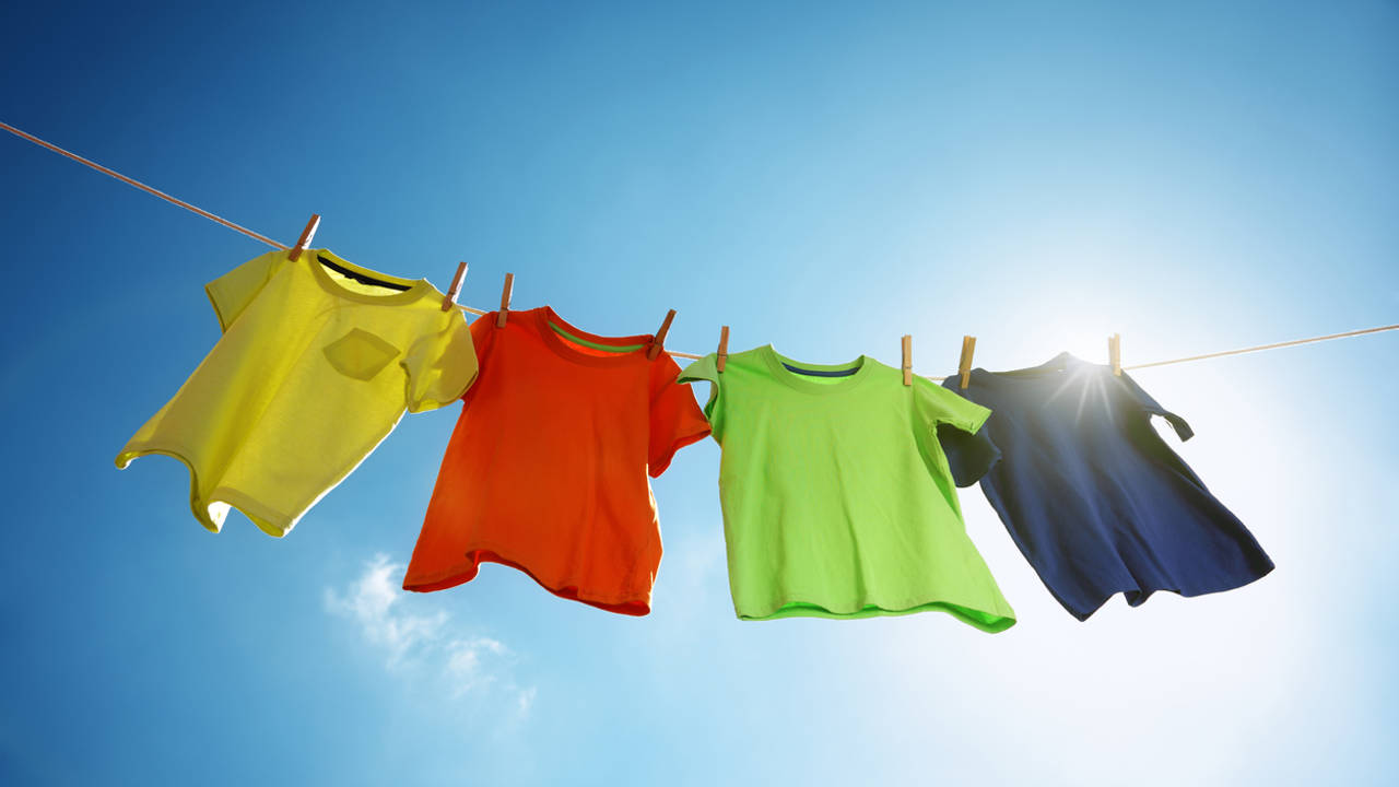 Camisetas secándose al sol