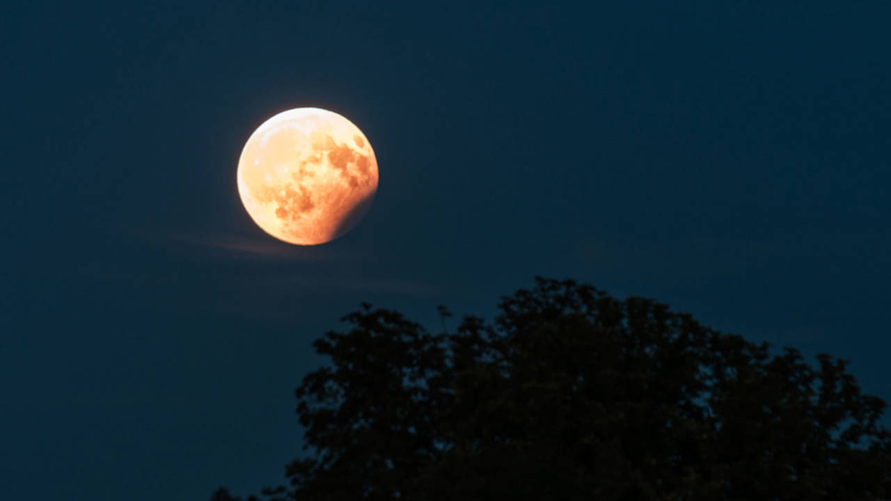 Eclipse lunar parcial