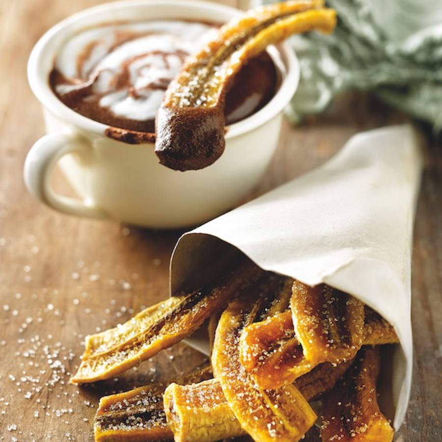 "Churros" de plátano con chocolate: la receta light del clásico desayuno festivo en España que estabas esperando