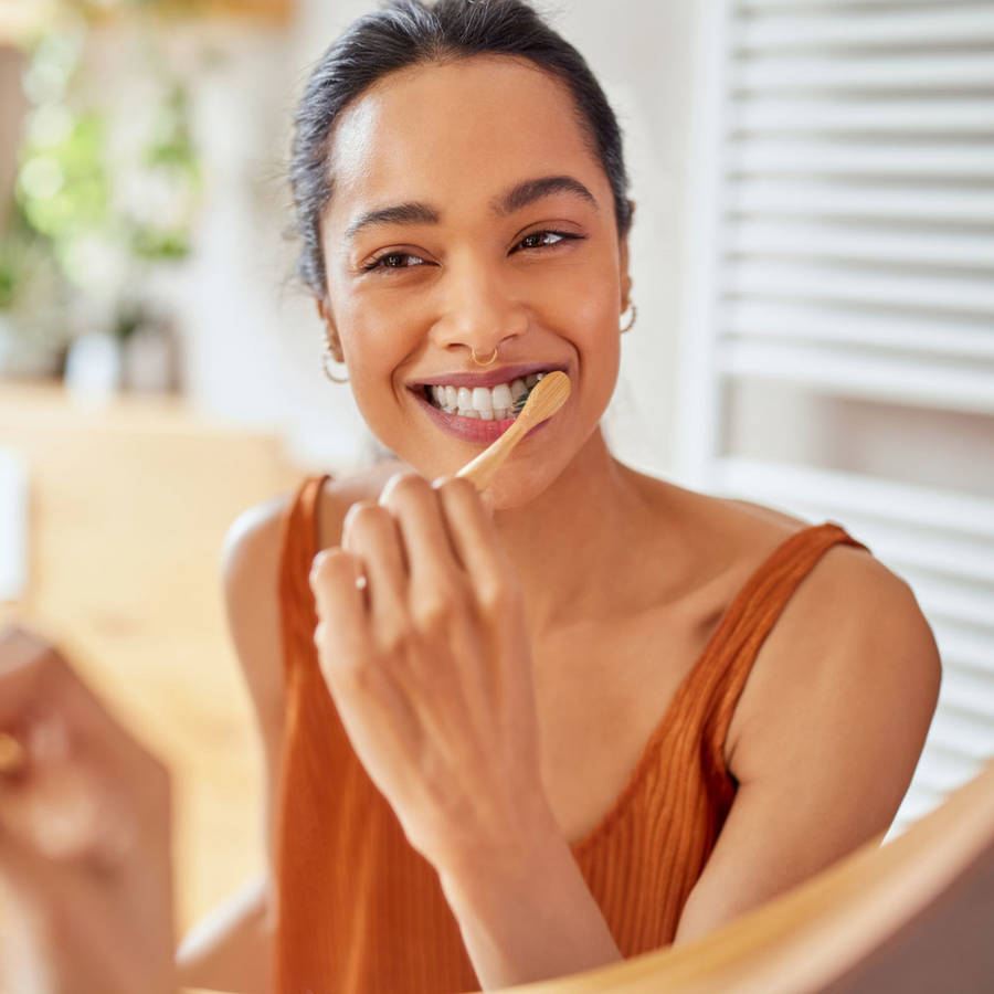 Encías inflamadas: causas y remedios de la odontología integrativa