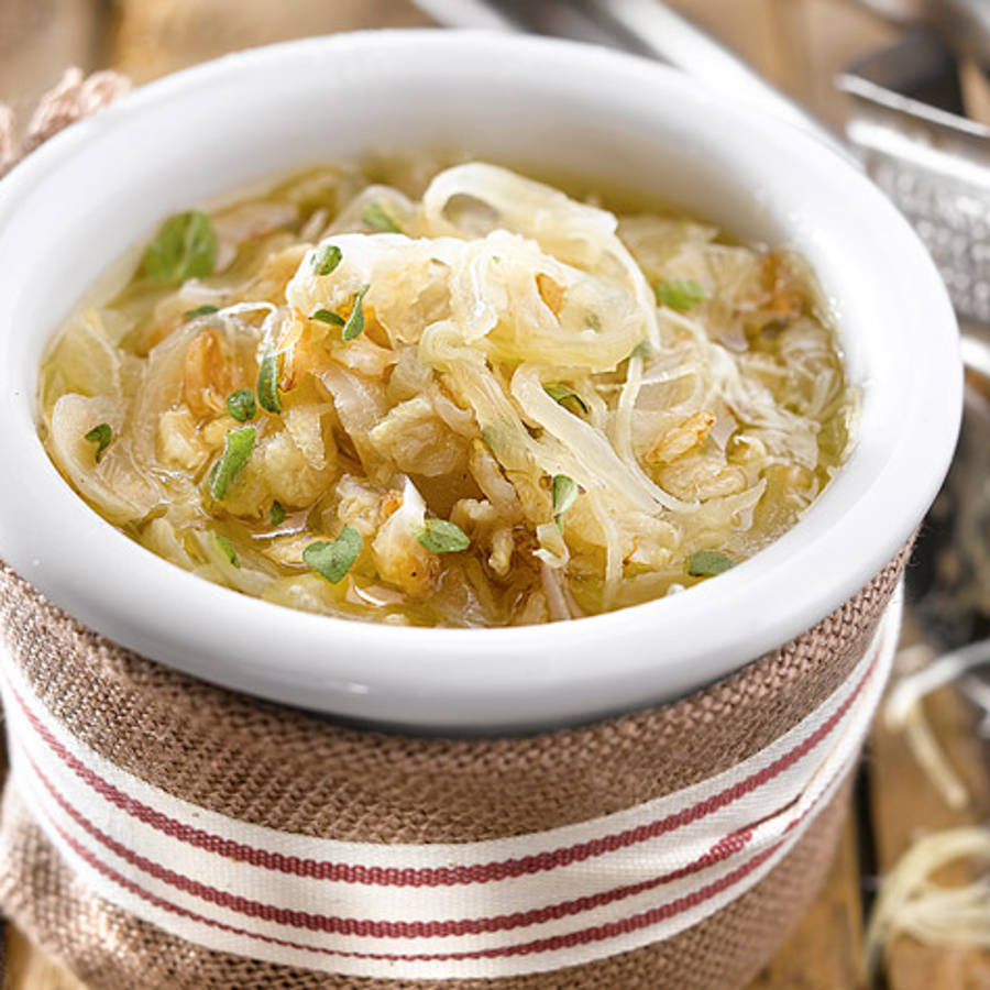 Sopa de cebolla: la receta más fácil del mundo y los mejores trucos para utilizar la cebolla como un chef